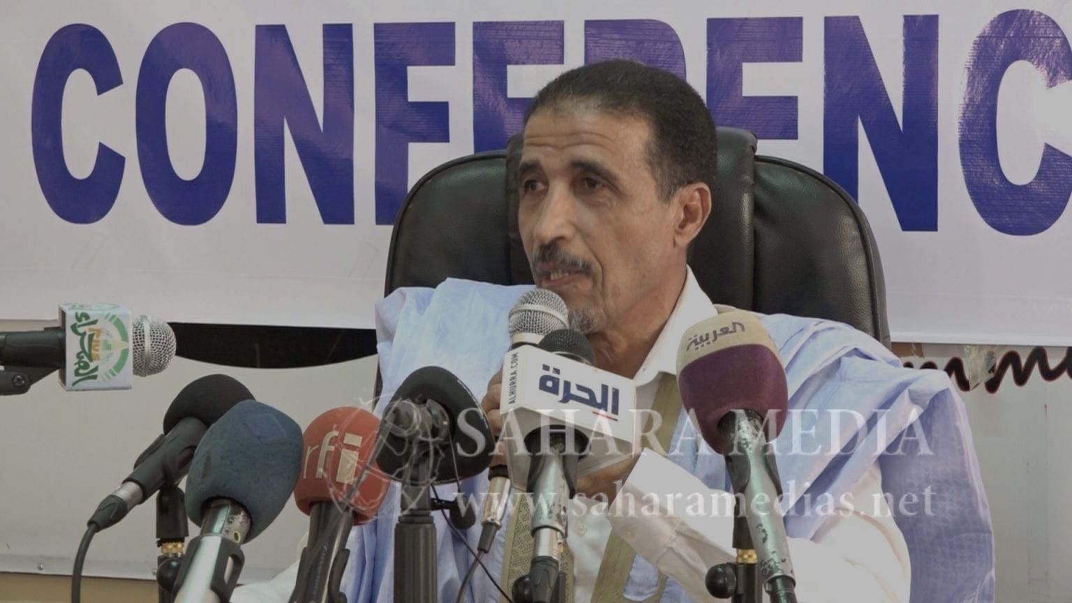 ولد مولود يوضح موقف حزبه من الأزمة و “العلمانية”