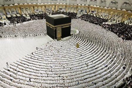 منذ بدء رمضان.. المسجد الحرام استقبل 9 ملايين معتمر