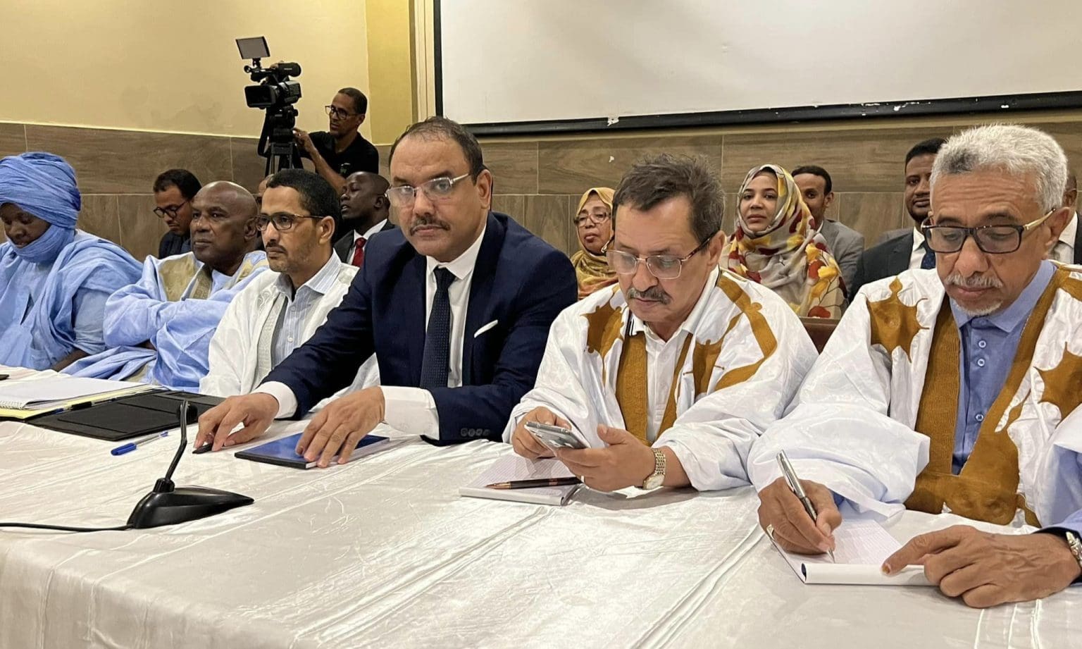 خلال سبع ساعات.. هذا ما ناقشته الأحزاب مع الداخلية