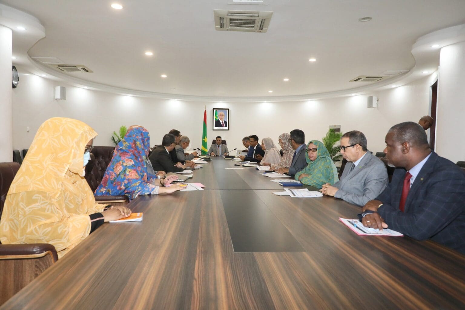 ول اجّاي يحث على تفعيل آليات المراقبة والمتابعة لتحسين تنفيذ المشاريع