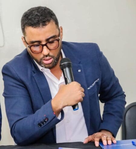 دبلوماسيتنا الهادئة الصامتة