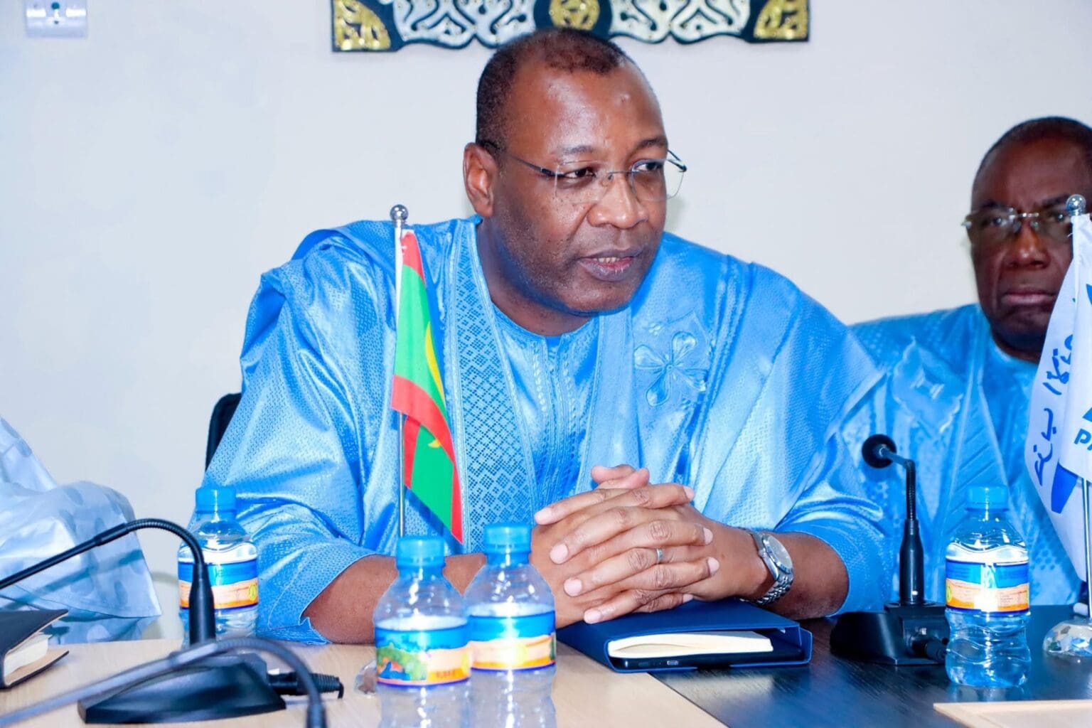 الإنصاف يهنئ الوزير الأول على “تزكية برنامج الحكومة”