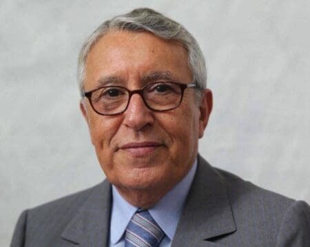 محمد بن عيسى.. رحيل شخصية مغربية أثرت السياسة والثقافة والفن