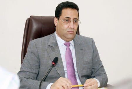 رغم “النواقص”.. الوزير الأول يشيد “بالتقدم المرضي” في المشاريع الكبرى