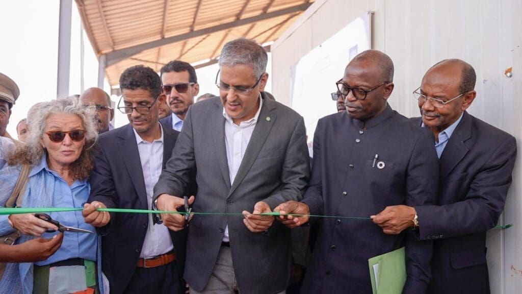 موريتانيا تطلق برنامجًا للكهربة الريفية يستهدف 200 قرية