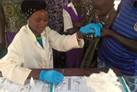 السنغال تعلن حالة طوارئ صحية بسبب حمى الوادي المتصدع