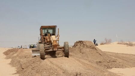 وزارة النقل تفسخ عقد مقاول طريق تمبدغه ـ النعمة بسبب تأخل الأشغال