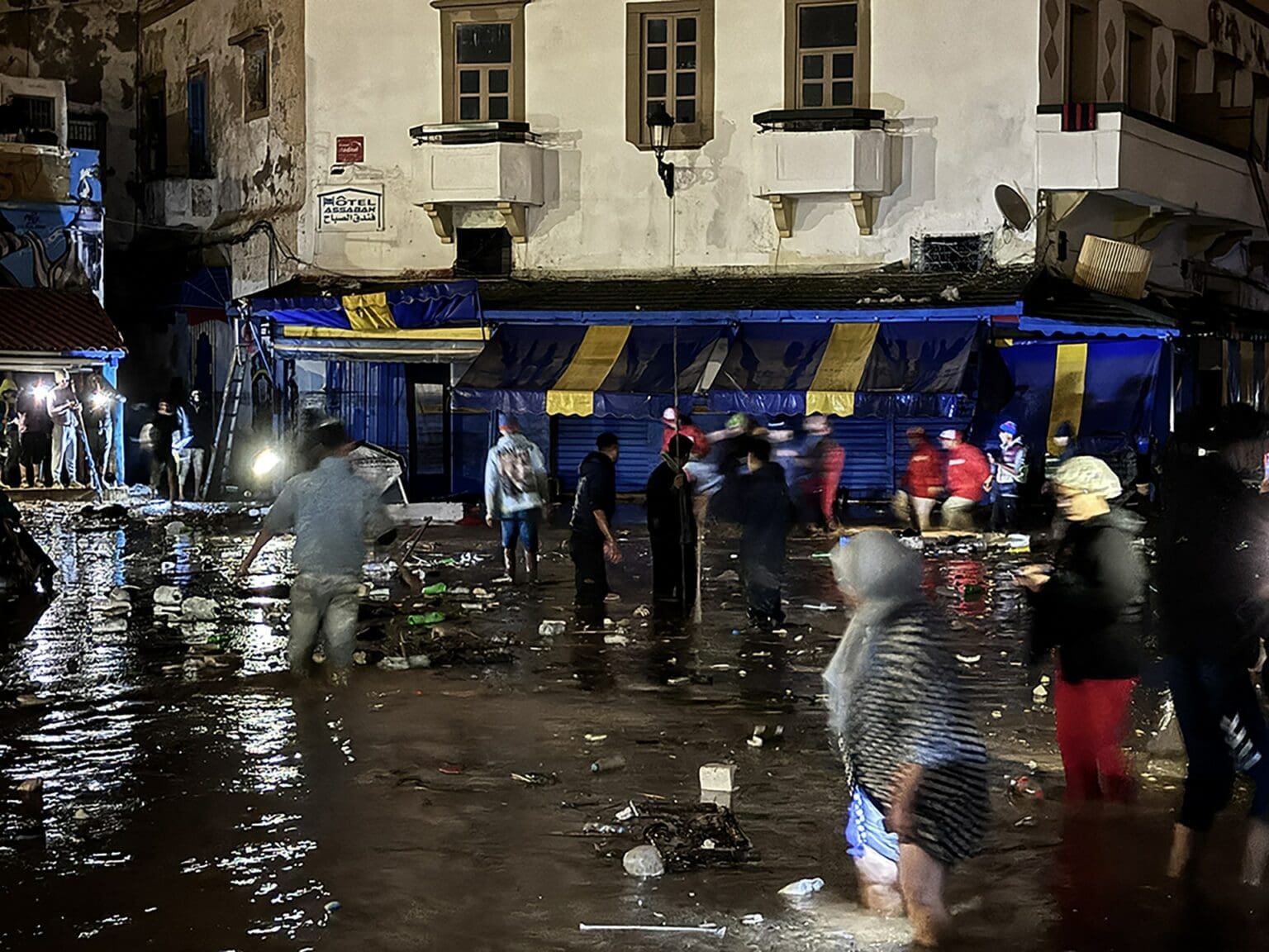 المغرب.. 37 قتيلا جراء الفيضانات في مدينة “آسفي”
