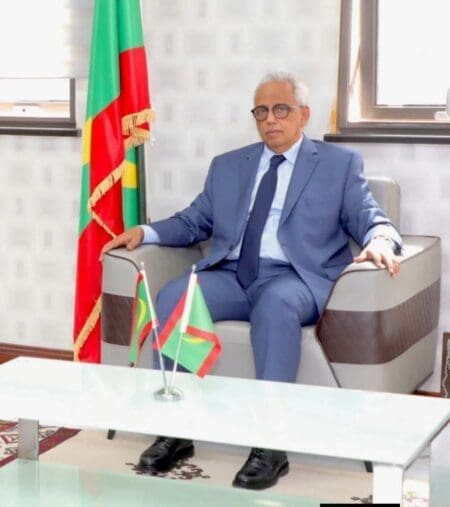 وزير الاقتصاد يتوجه إلى جدة لتوقيع اتفاقيات تمويل مع البنك الإسلامي