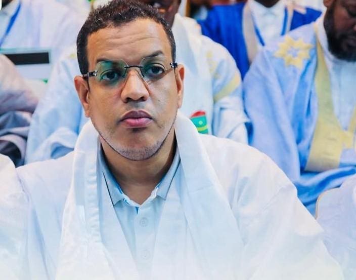 مصدر: ترتيبات لنقل رئيس حزب تحدي إلى الخارج إثر إصابته في مظاهرات