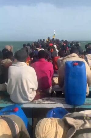 خفر السواحل الموريتاني ينقذ 223 مهاجرا من رحلات «قوارب الموت»