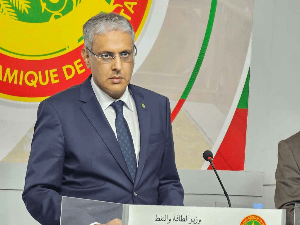 وزير الطاقة: تغريم محطات وقود مضاربة بأكثر من مليون أوقية قديمة