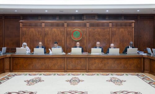 تشمل ستة مراكز استطباب.. الحكومة تجري تعيينات في قطاع الصحة