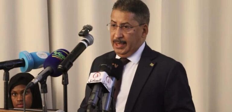 وزير النقل: عدد ركاب شركة النقل العمومي ارتفع إلى 20.7 مليون في 2025